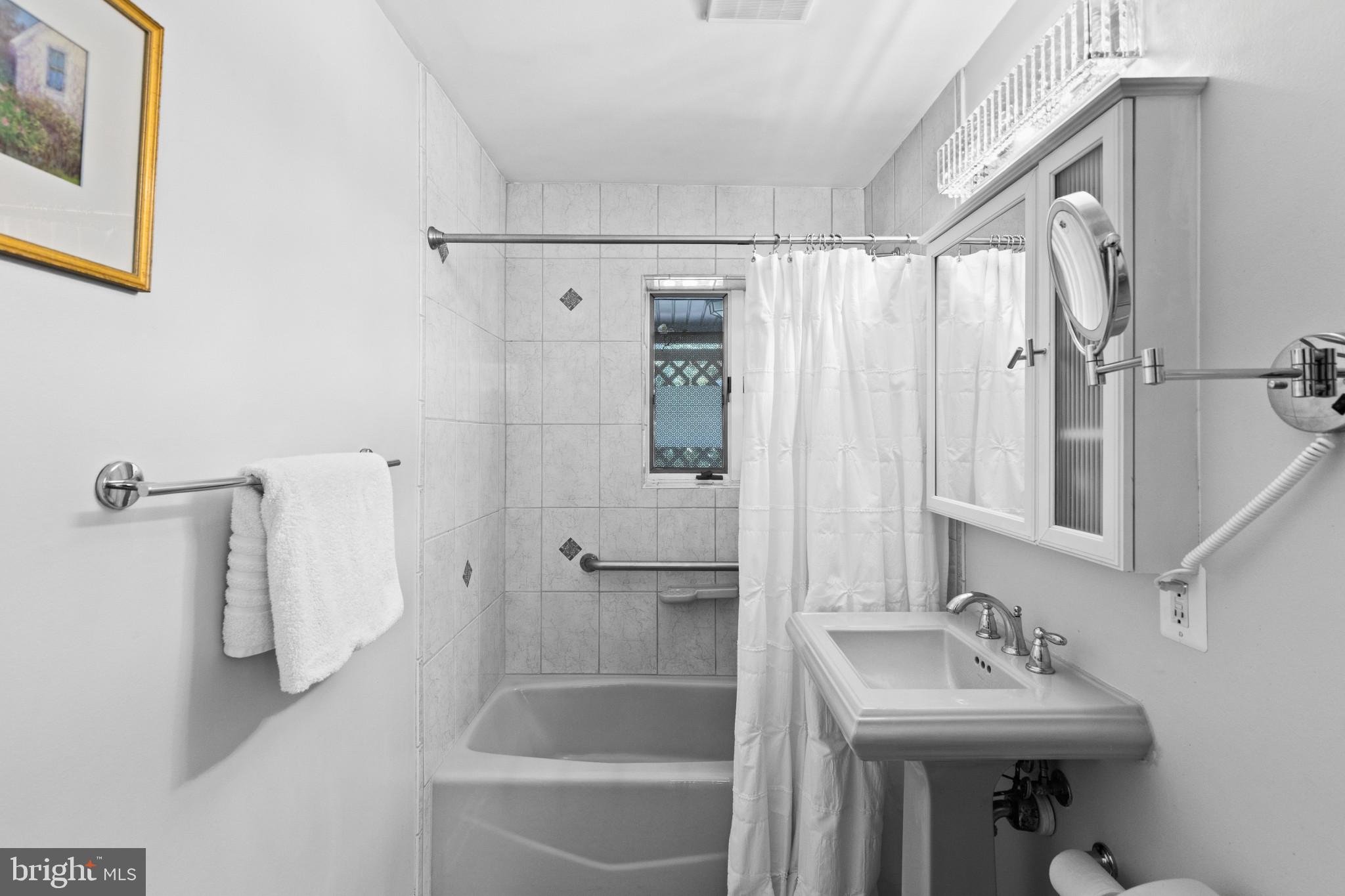 EPPING FOREST COTTAGE | 310 EPPING WAY