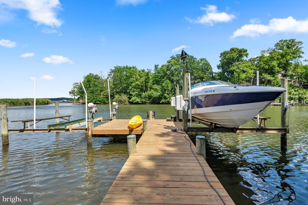 ULMSTEAD WATERFRONT | 893 MALLARD CIRCLE