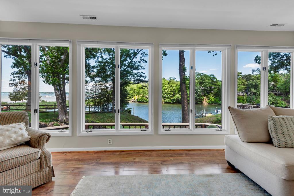 ULMSTEAD WATERFRONT | 893 MALLARD CIRCLE