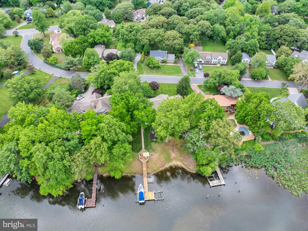 ULMSTEAD WATERFRONT | 893 MALLARD CIRCLE