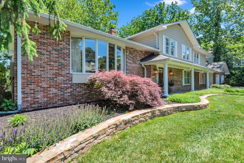 ULMSTEAD WATERFRONT | 893 MALLARD CIRCLE