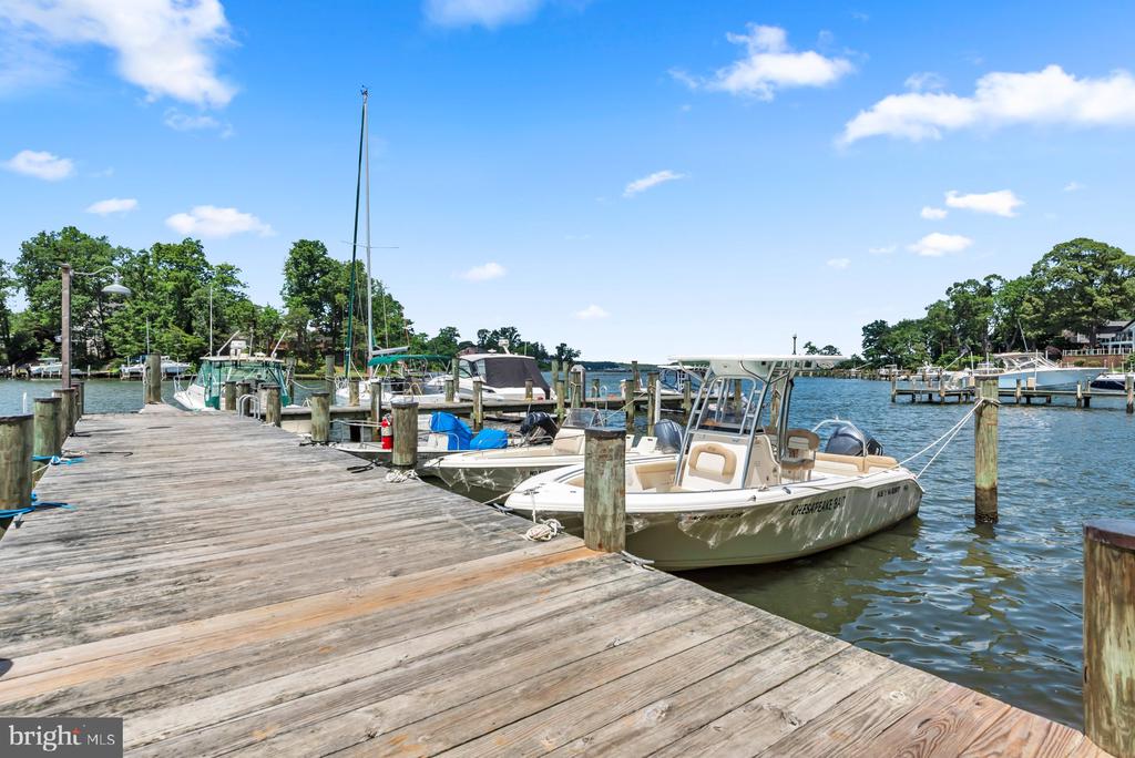 ULMSTEAD WATERFRONT | 893 MALLARD CIRCLE