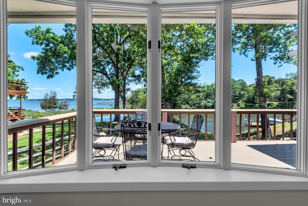 ULMSTEAD WATERFRONT | 893 MALLARD CIRCLE