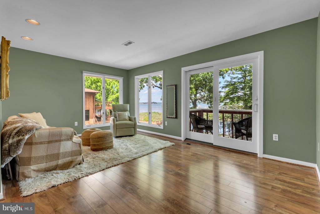 ULMSTEAD WATERFRONT | 893 MALLARD CIRCLE