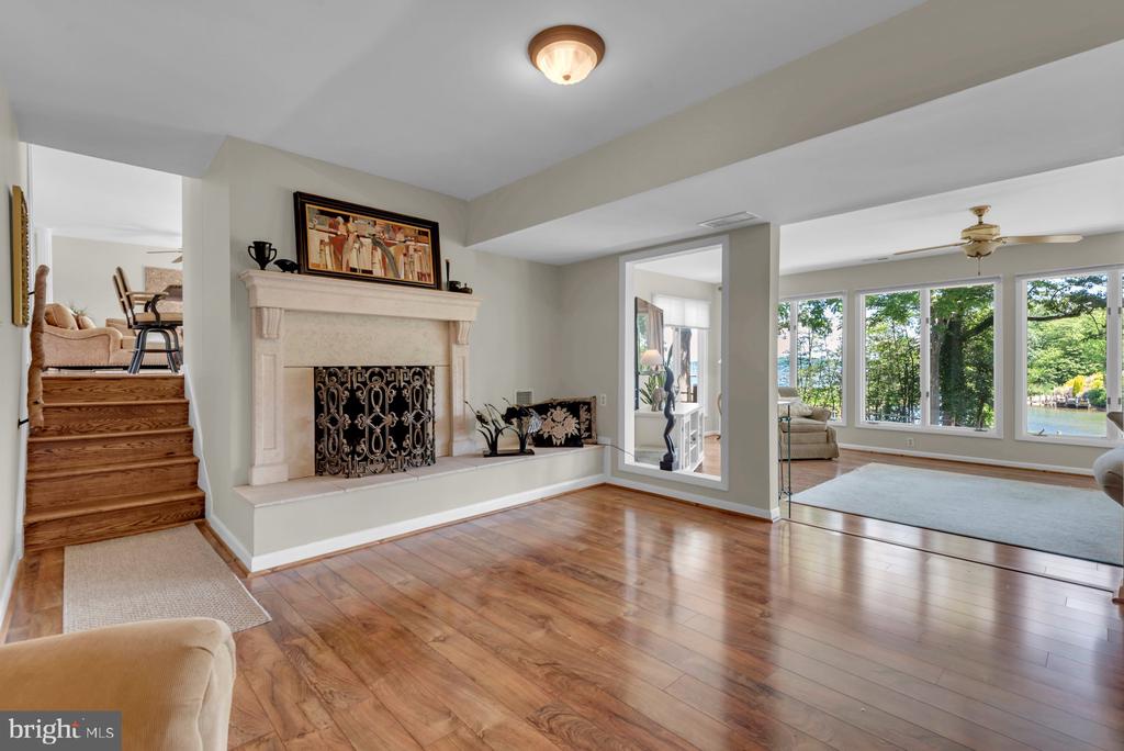ULMSTEAD WATERFRONT | 893 MALLARD CIRCLE