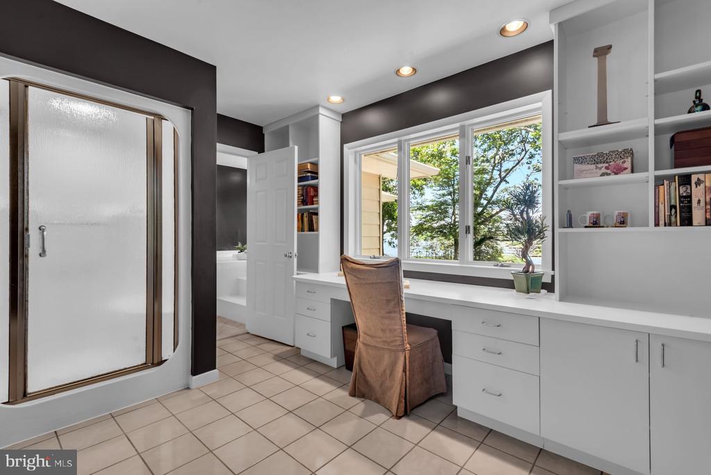 ULMSTEAD WATERFRONT | 893 MALLARD CIRCLE