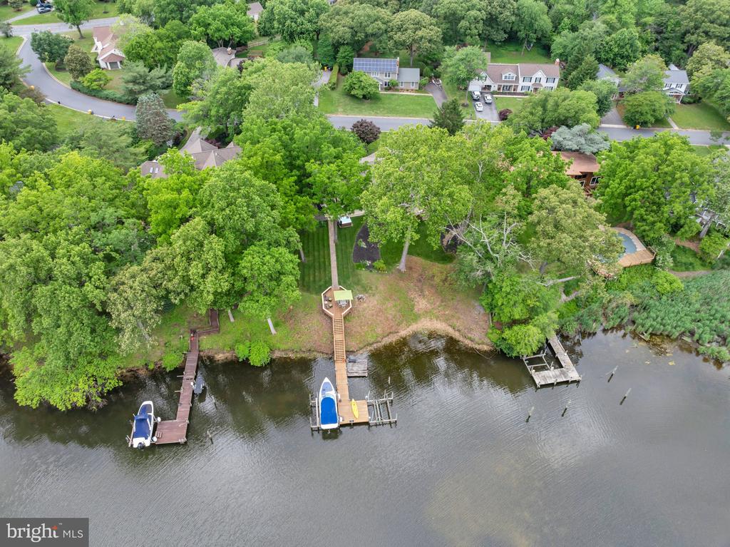 ULMSTEAD WATERFRONT | 893 MALLARD CIRCLE