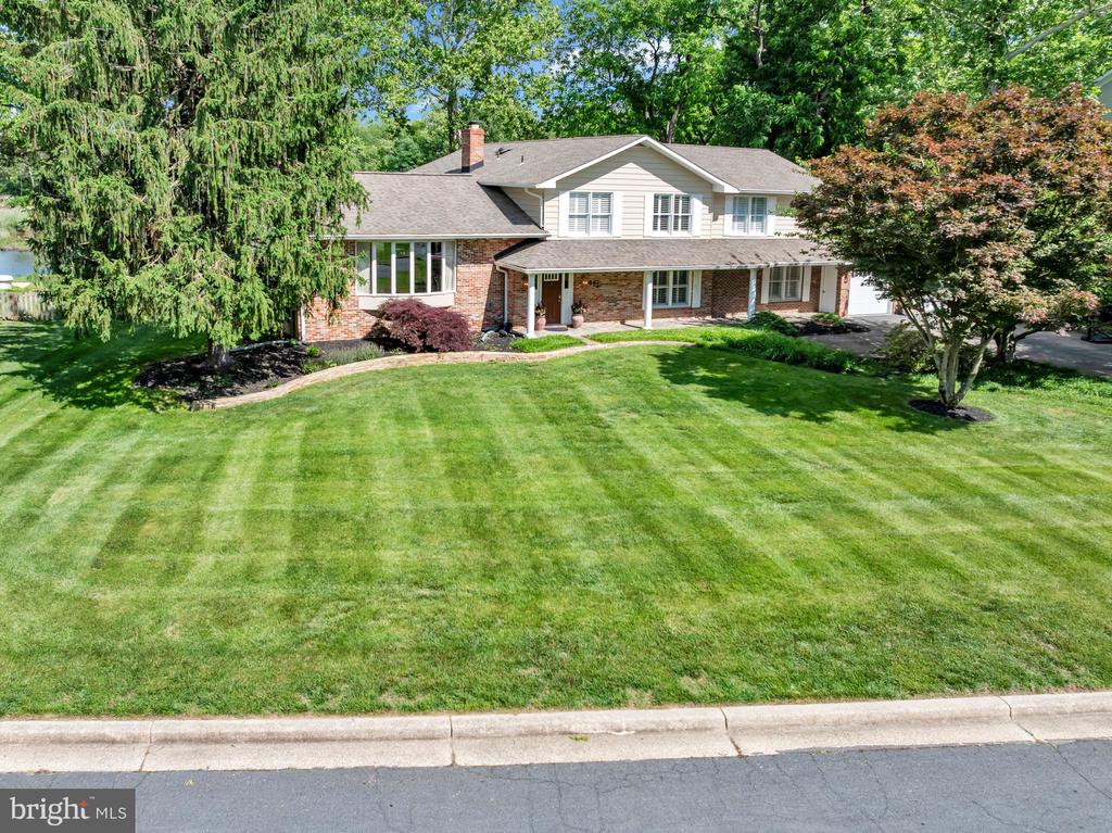 ULMSTEAD WATERFRONT | 893 MALLARD CIRCLE