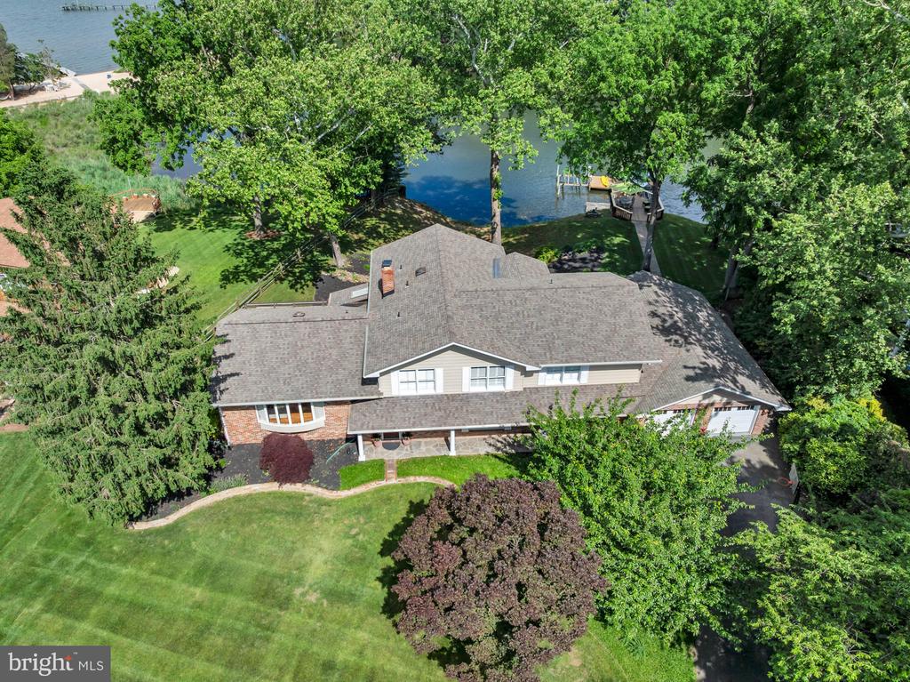 ULMSTEAD WATERFRONT | 893 MALLARD CIRCLE