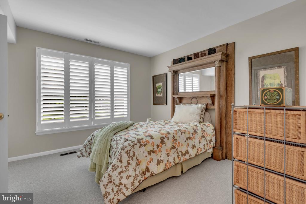 ULMSTEAD WATERFRONT | 893 MALLARD CIRCLE