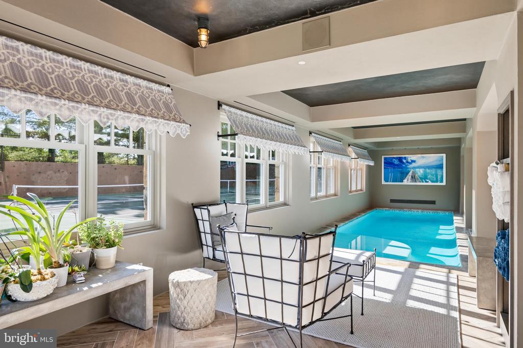 LUXURY WATERFRONT CHESAPEAKE BAY ESTATE ON 6 ACRES | 2045 MAIDSTONE FARM ROAD
