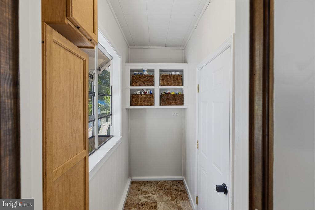 PENDENNIS MOUNT | 1915 DULANEY PLACE