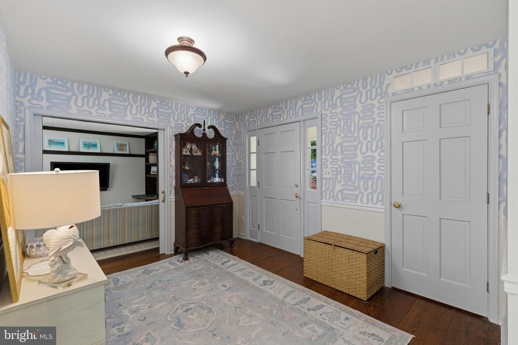 PENDENNIS MOUNT | 1915 DULANEY PLACE