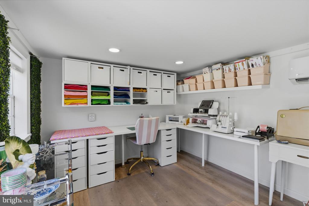 PENDENNIS MOUNT | 1915 DULANEY PLACE