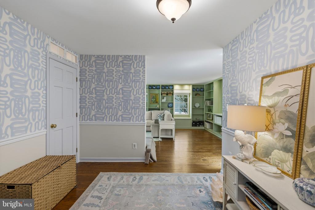 PENDENNIS MOUNT | 1915 DULANEY PLACE