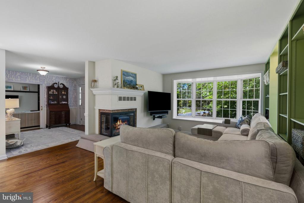 PENDENNIS MOUNT | 1915 DULANEY PLACE