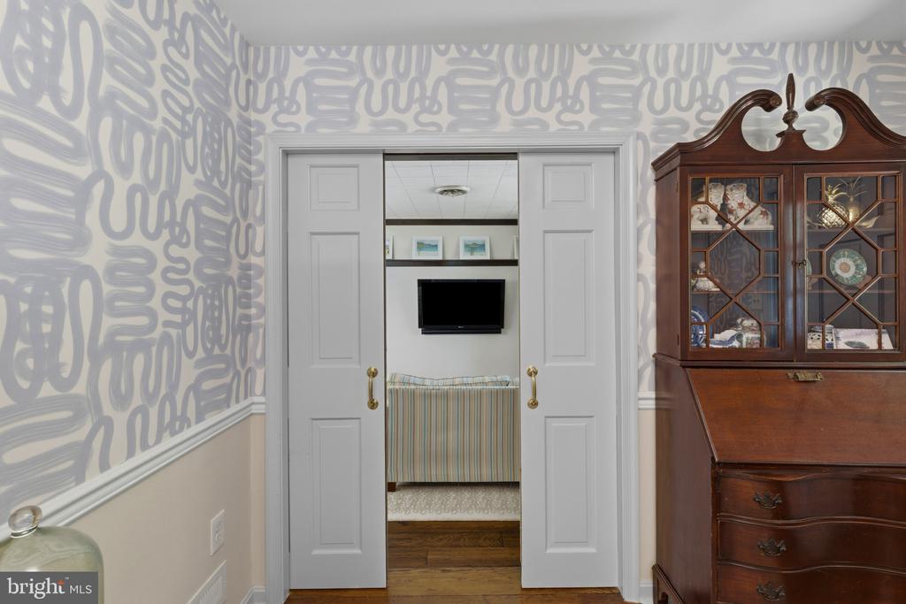 PENDENNIS MOUNT | 1915 DULANEY PLACE