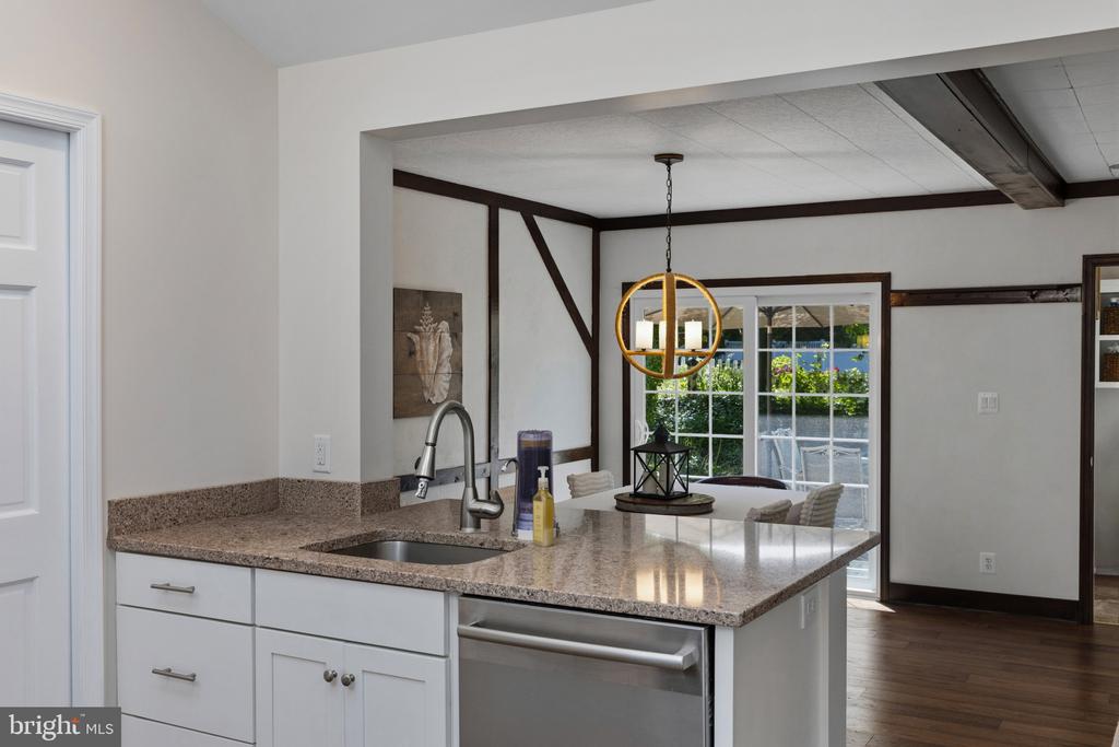 PENDENNIS MOUNT | 1915 DULANEY PLACE