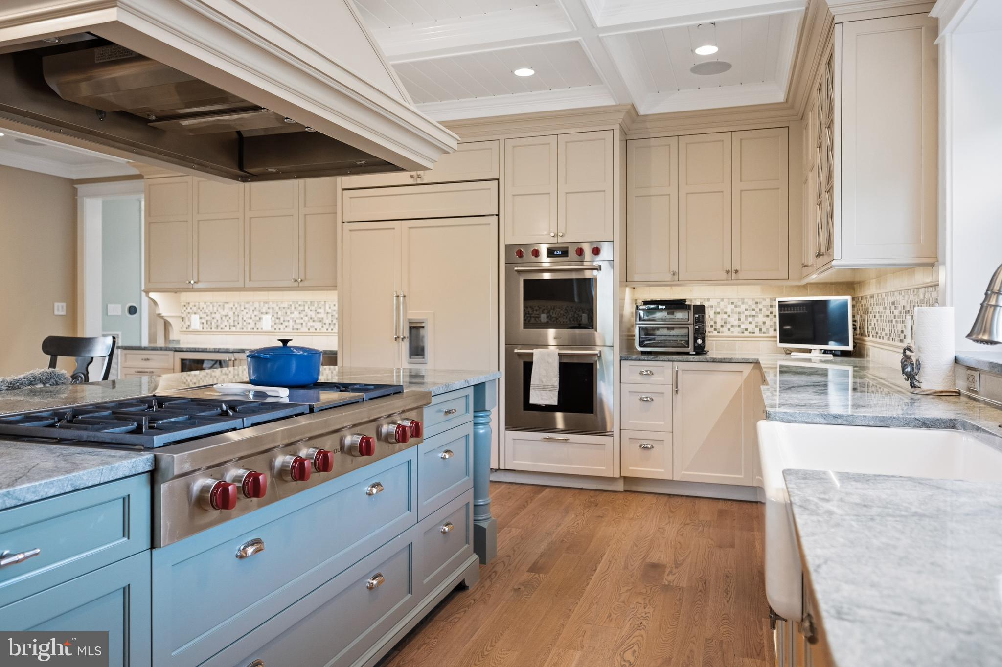SOUTH RIVER WATERFRONT | 3728 RAMSGATE DRIVE