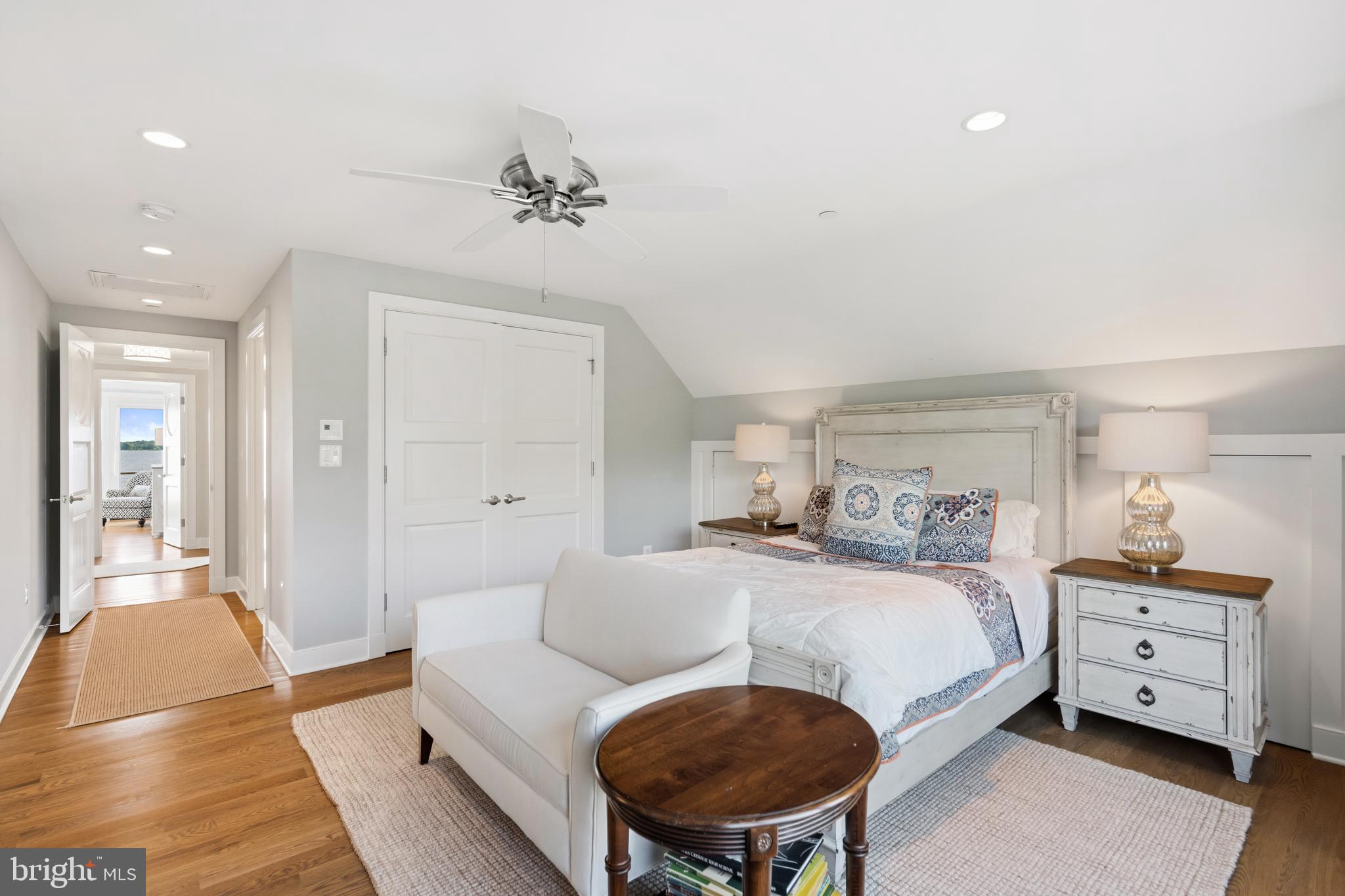 SOUTH RIVER WATERFRONT | 3728 RAMSGATE DRIVE