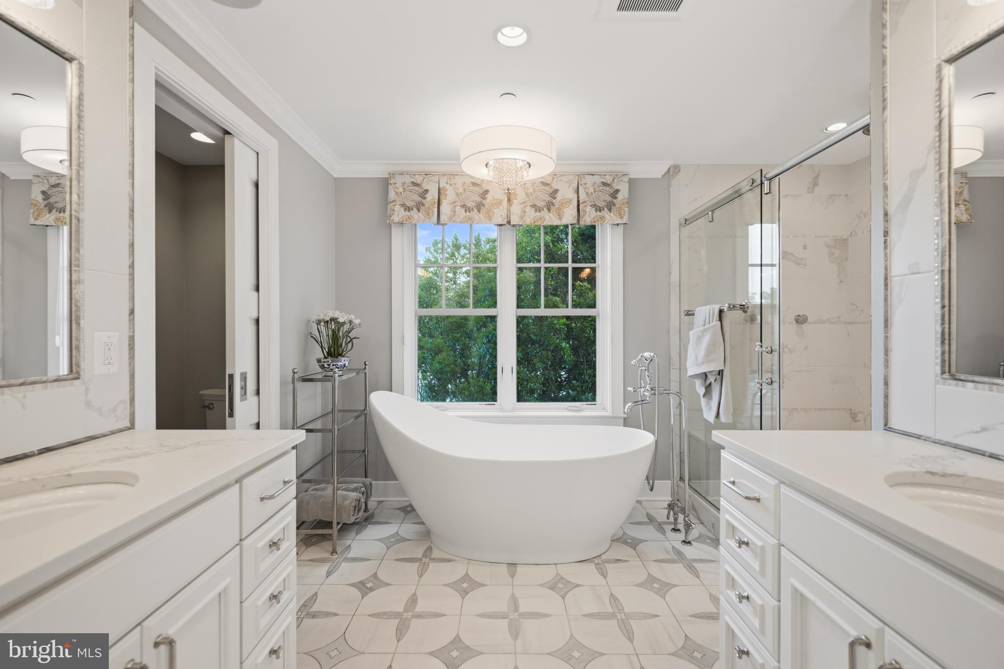SOUTH RIVER WATERFRONT | 3728 RAMSGATE DRIVE