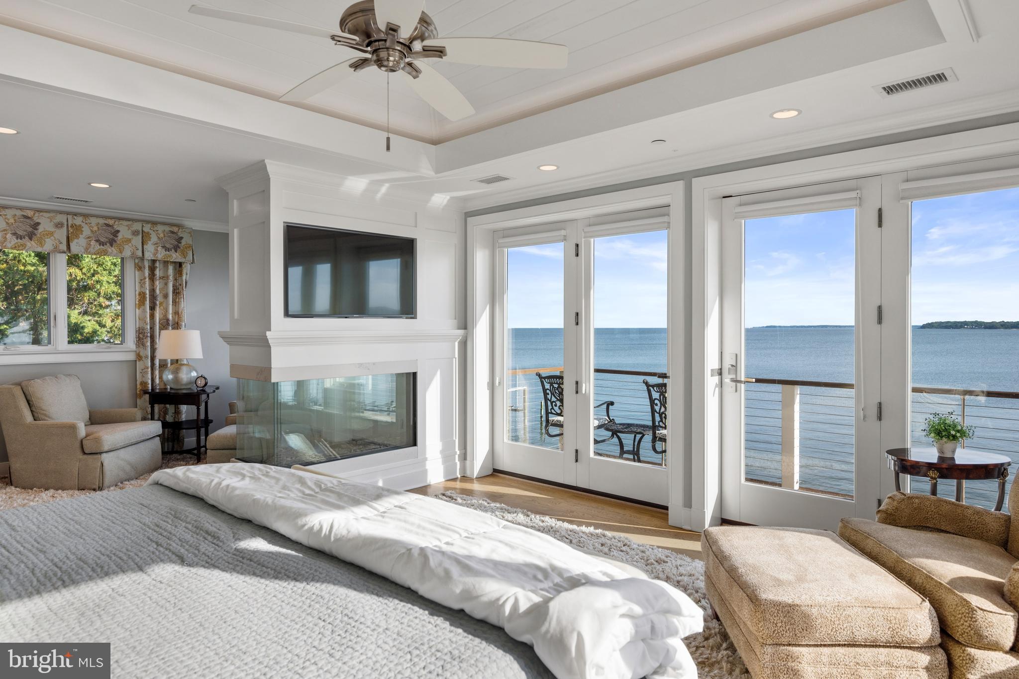 SOUTH RIVER WATERFRONT | 3728 RAMSGATE DRIVE
