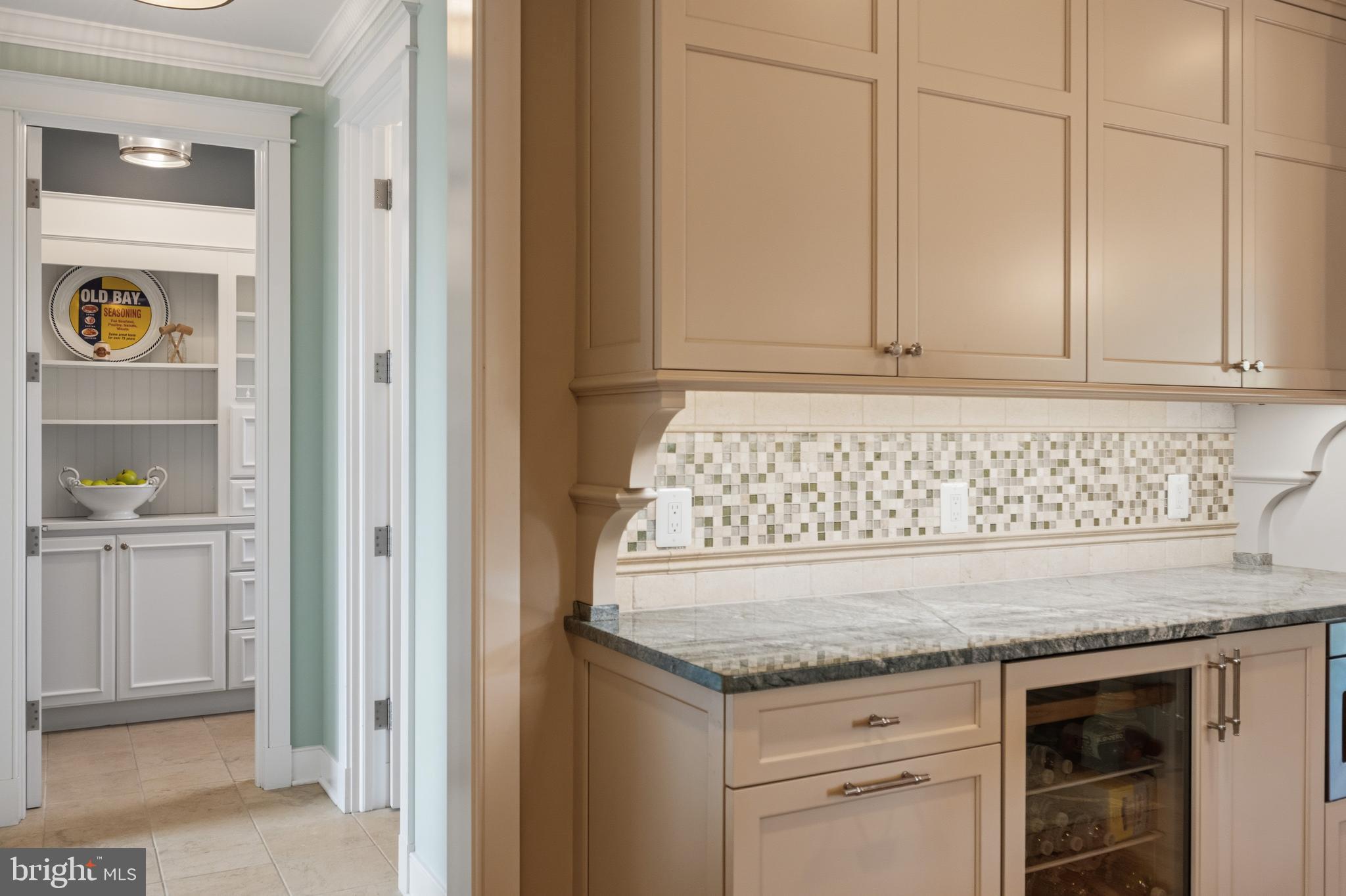 SOUTH RIVER WATERFRONT | 3728 RAMSGATE DRIVE