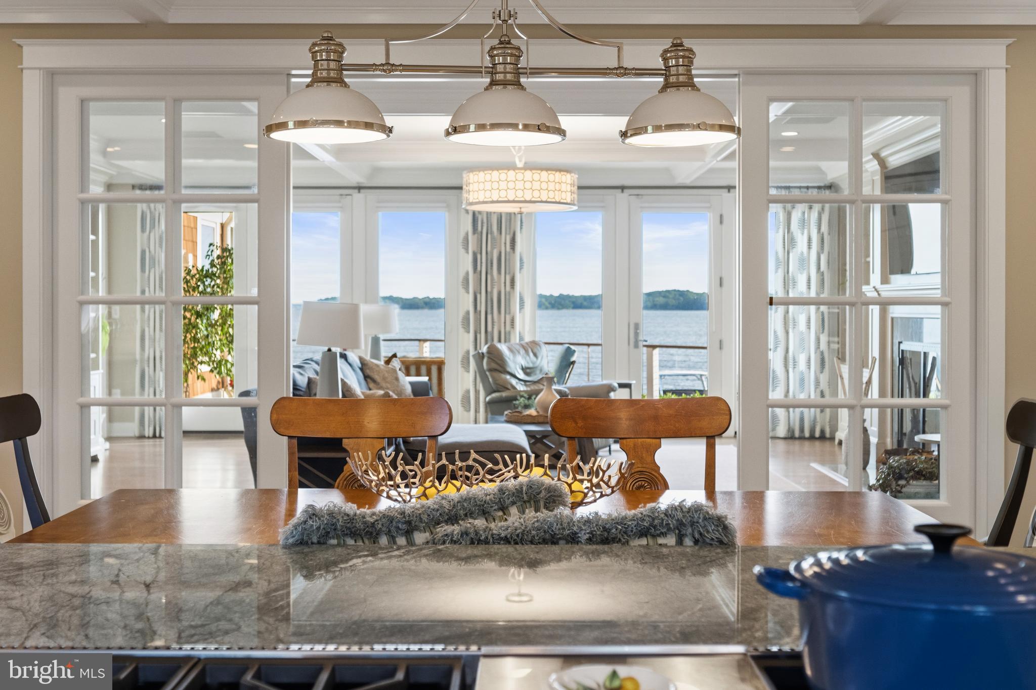 SOUTH RIVER WATERFRONT | 3728 RAMSGATE DRIVE
