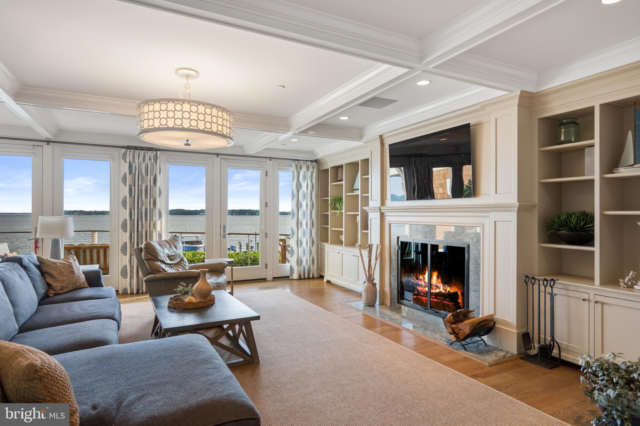 SOUTH RIVER WATERFRONT | 3728 RAMSGATE DRIVE