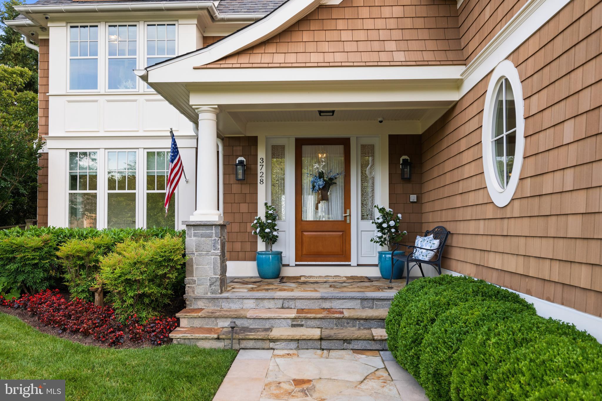 SOUTH RIVER WATERFRONT | 3728 RAMSGATE DRIVE