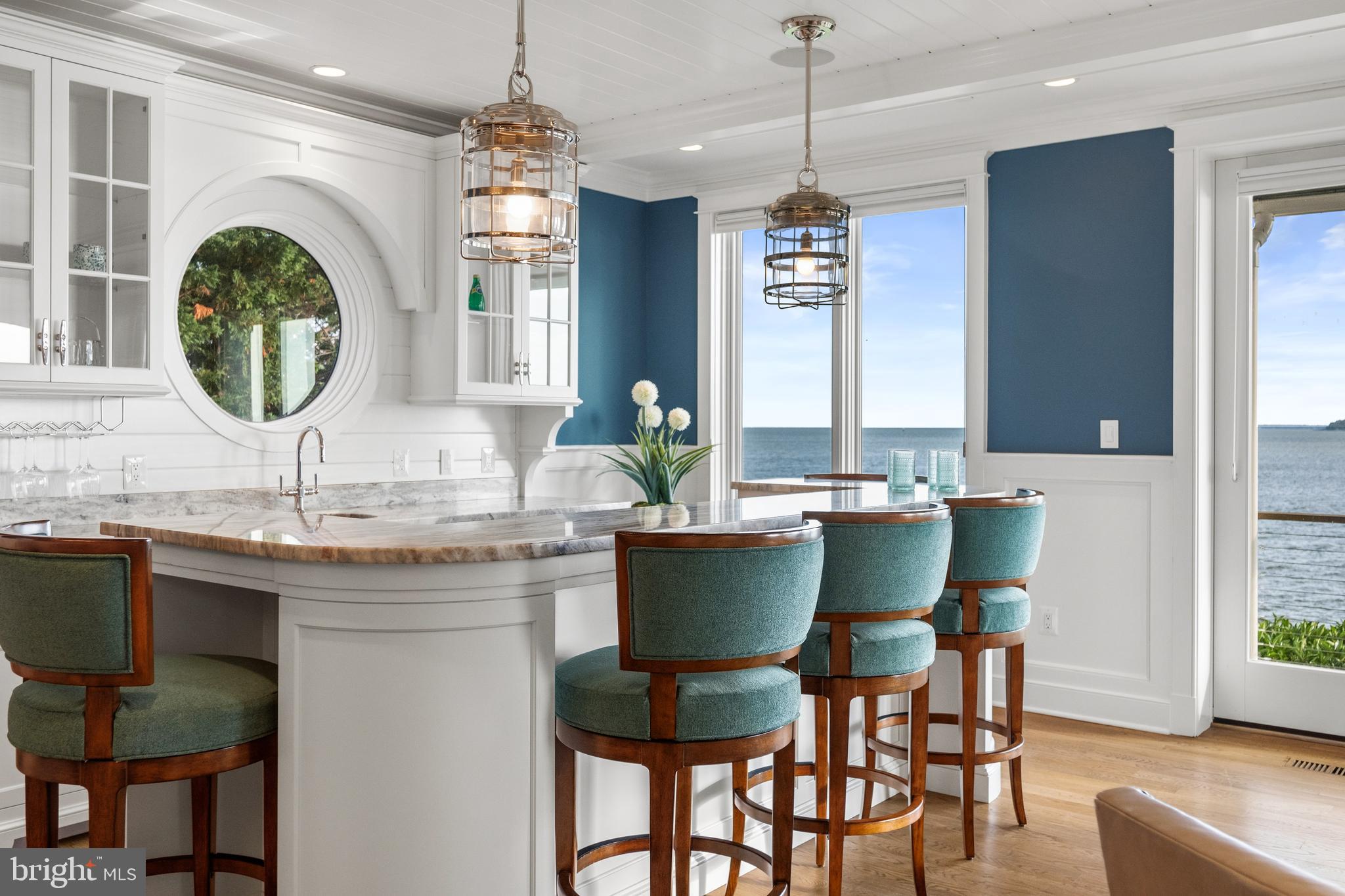 SOUTH RIVER WATERFRONT | 3728 RAMSGATE DRIVE