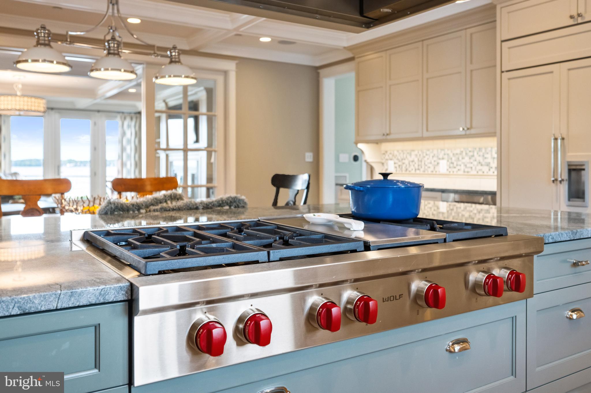 SOUTH RIVER WATERFRONT | 3728 RAMSGATE DRIVE