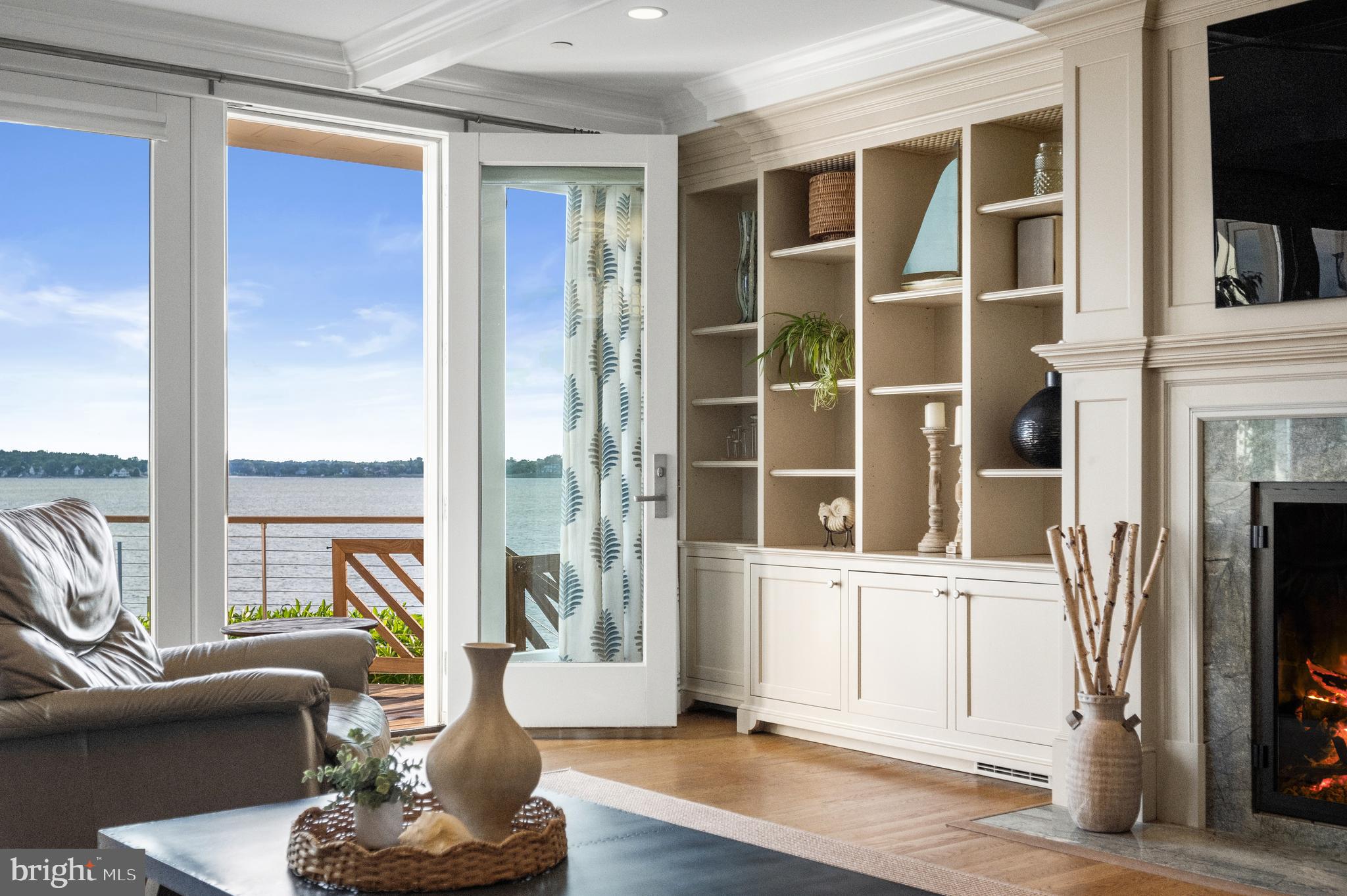 SOUTH RIVER WATERFRONT | 3728 RAMSGATE DRIVE