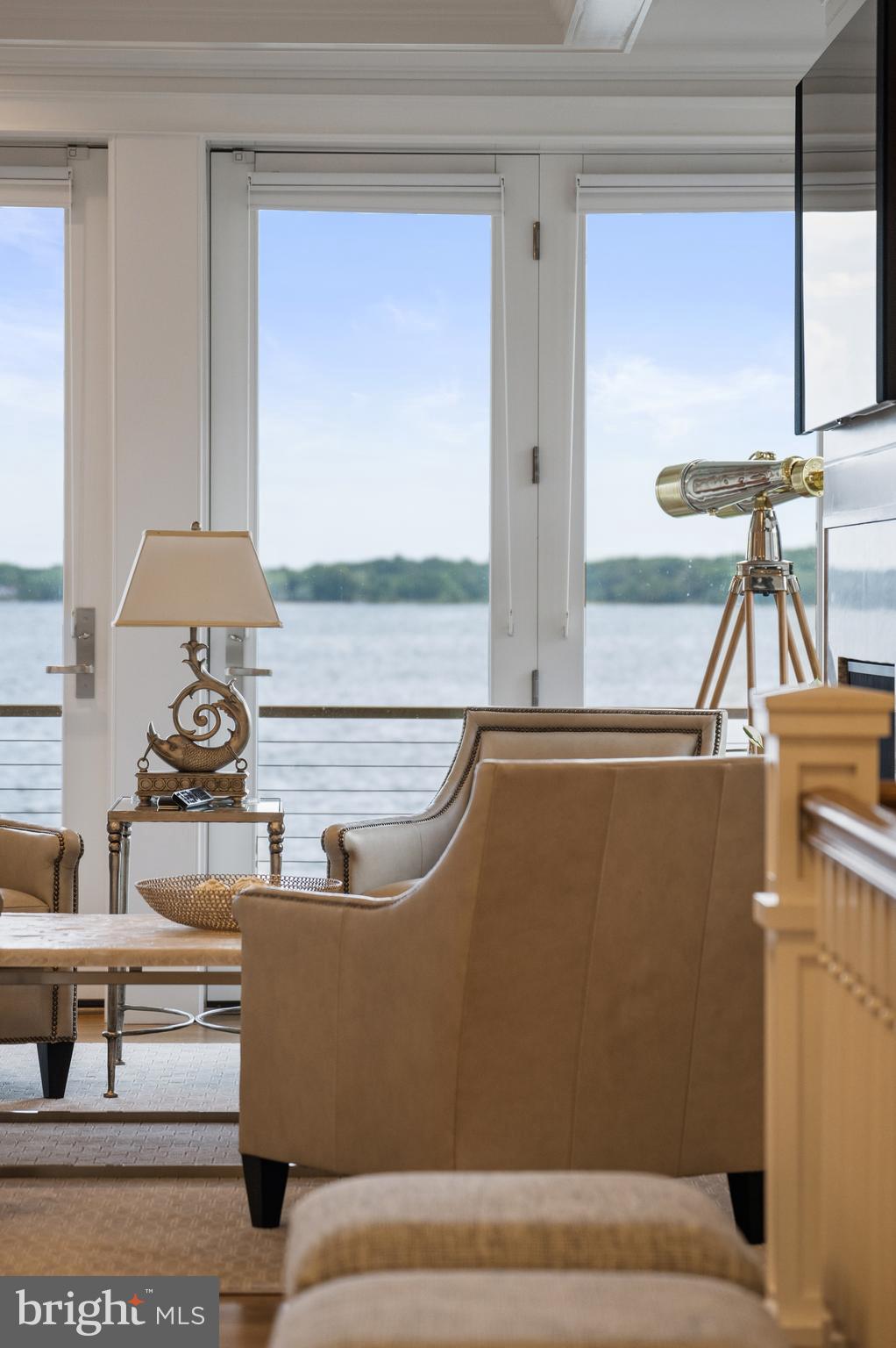 SOUTH RIVER WATERFRONT | 3728 RAMSGATE DRIVE