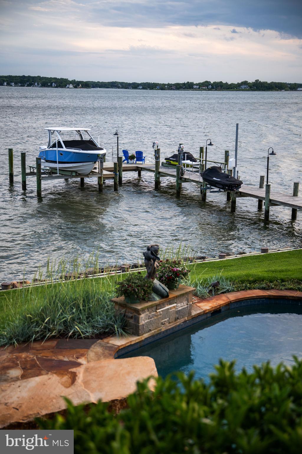 SOUTH RIVER WATERFRONT | 3728 RAMSGATE DRIVE