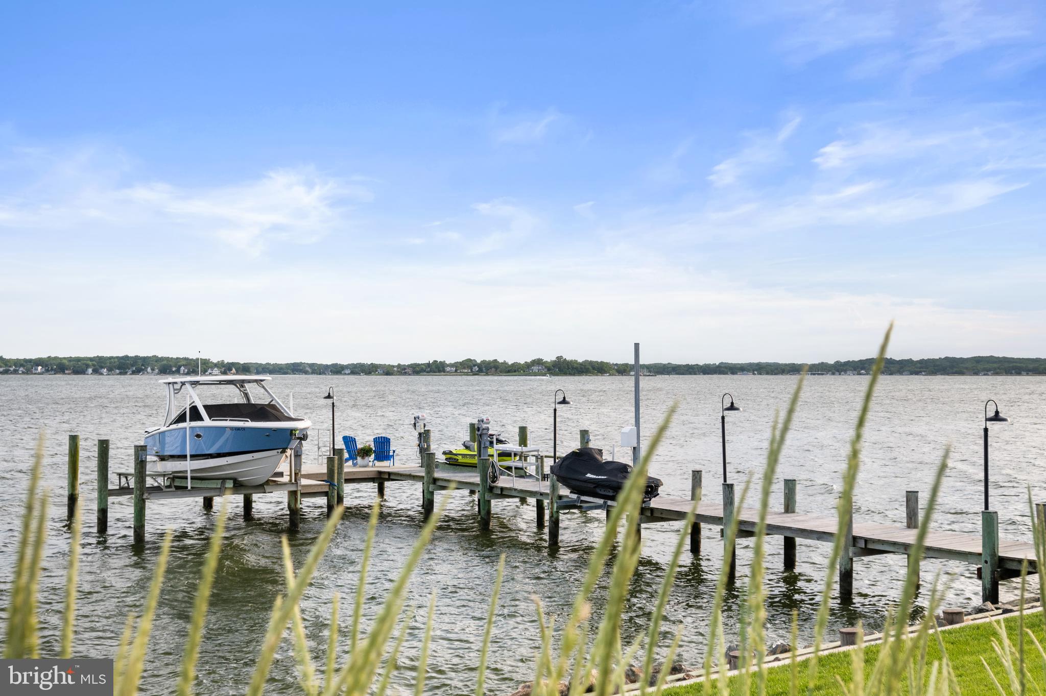 SOUTH RIVER WATERFRONT | 3728 RAMSGATE DRIVE