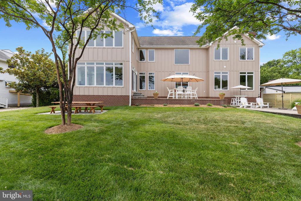 FISHING CREEK WATERFRONT | 3733 THOMAS POINT ROAD