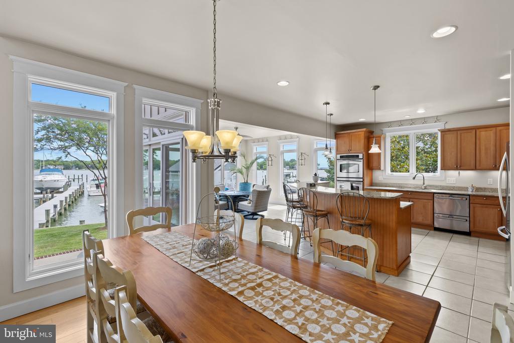 FISHING CREEK WATERFRONT | 3733 THOMAS POINT ROAD