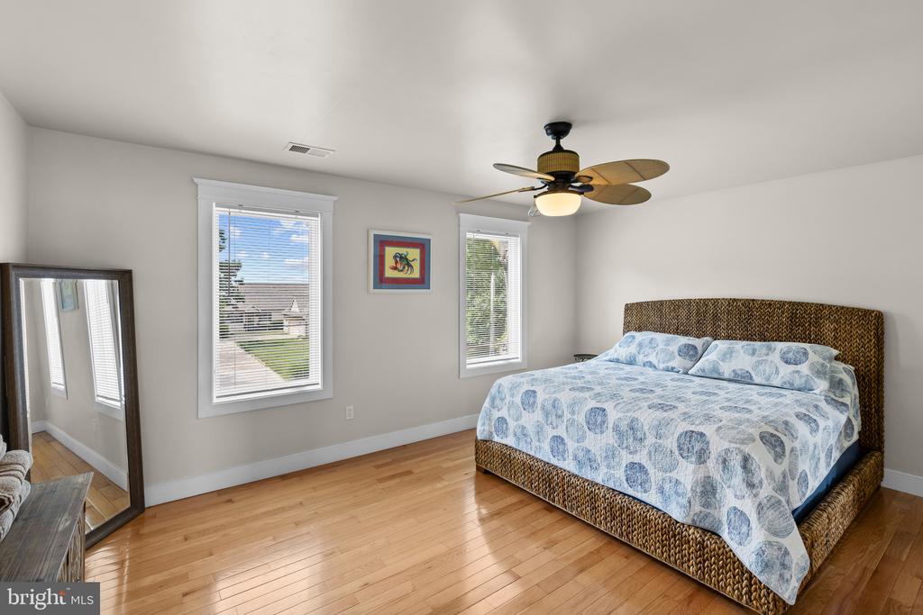 FISHING CREEK WATERFRONT | 3733 THOMAS POINT ROAD