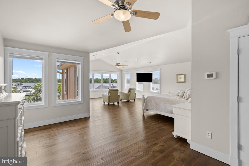 FISHING CREEK WATERFRONT | 3733 THOMAS POINT ROAD