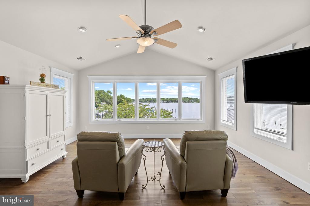 FISHING CREEK WATERFRONT | 3733 THOMAS POINT ROAD