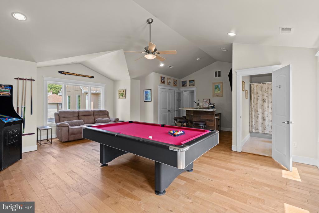 FISHING CREEK WATERFRONT | 3733 THOMAS POINT ROAD