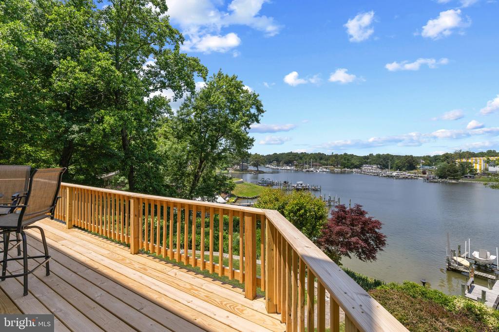 MAIN CREEK WATERFRONT IN PASADENA | 8044 FOREST GLEN DRIVE