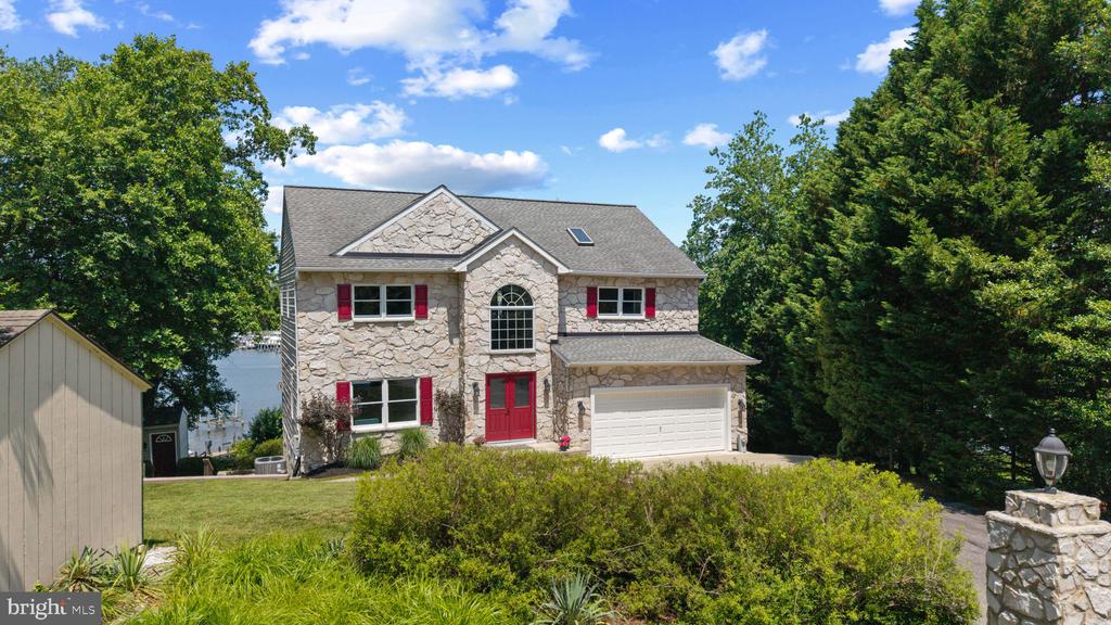 MAIN CREEK WATERFRONT IN PASADENA | 8044 FOREST GLEN DRIVE
