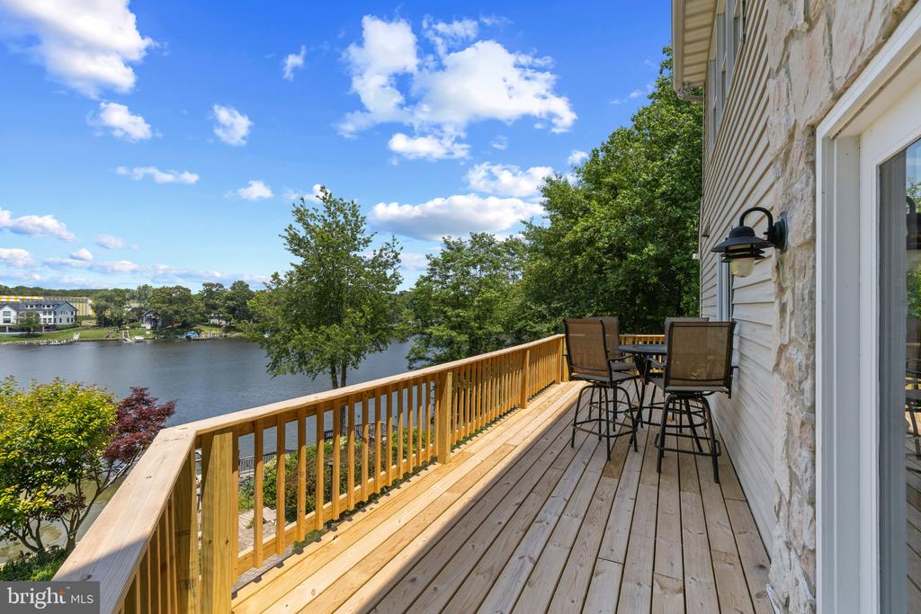 MAIN CREEK WATERFRONT IN PASADENA | 8044 FOREST GLEN DRIVE