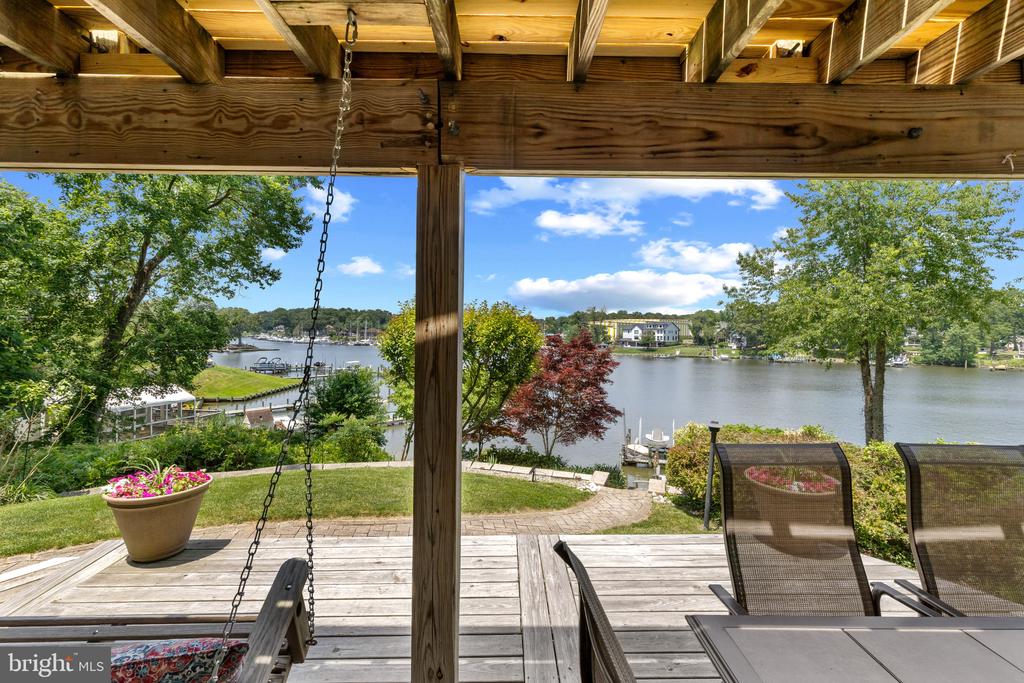 MAIN CREEK WATERFRONT IN PASADENA | 8044 FOREST GLEN DRIVE