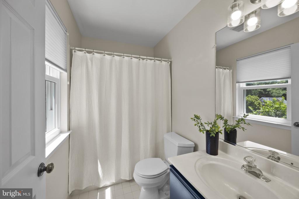 EASTPORT | 4 KELLY COURT