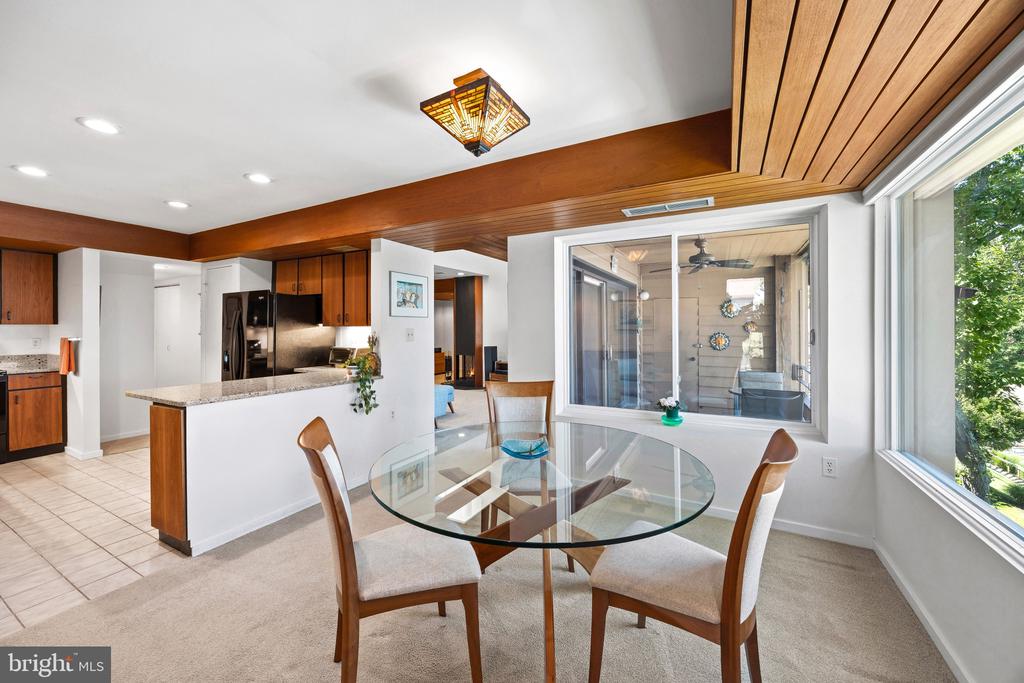 EASTPORT CONDO | 6 PRESIDENT POINT DRIVE B3