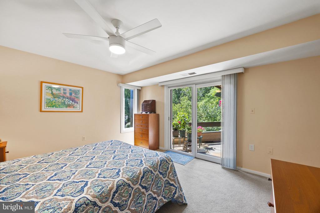 EASTPORT CONDO | 6 PRESIDENT POINT DRIVE B3