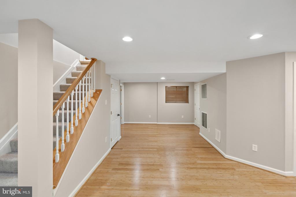 CROFTON WOODS | 1660 PATRICE CIRCLE
